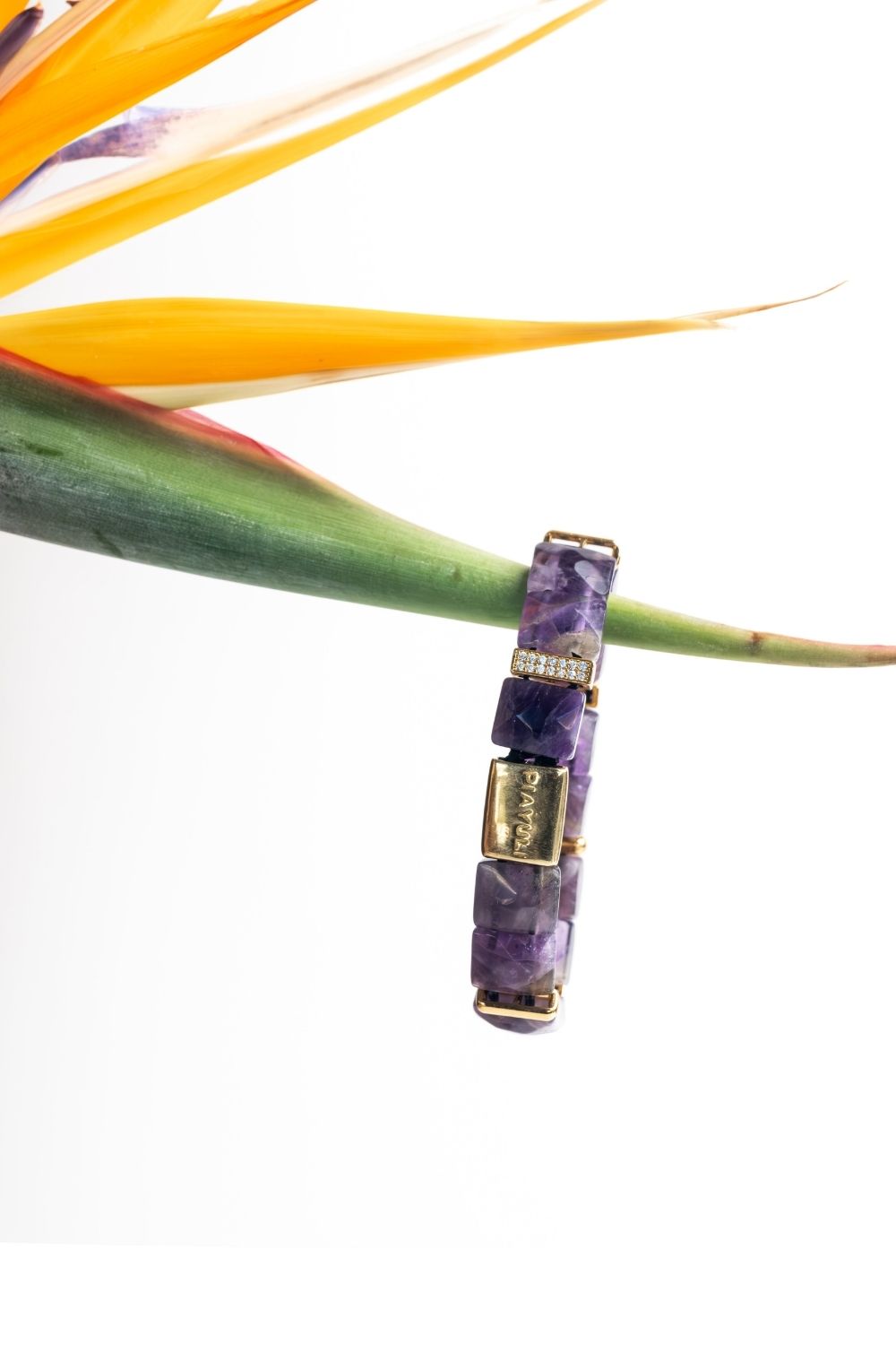 Gold plated Piayuli Zazel detail on the Amethyst bracelet