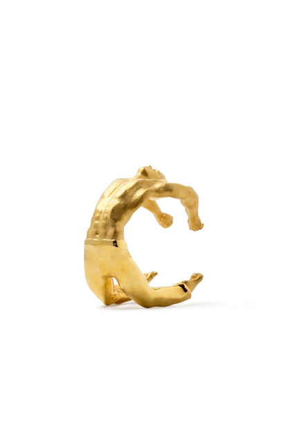 
Close-up detail of the Atlas Ring by Piayuli