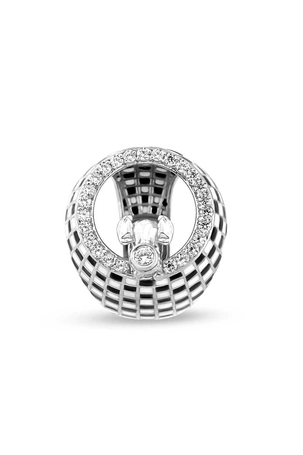 0.40ct zircon detail on the Elephante Ring