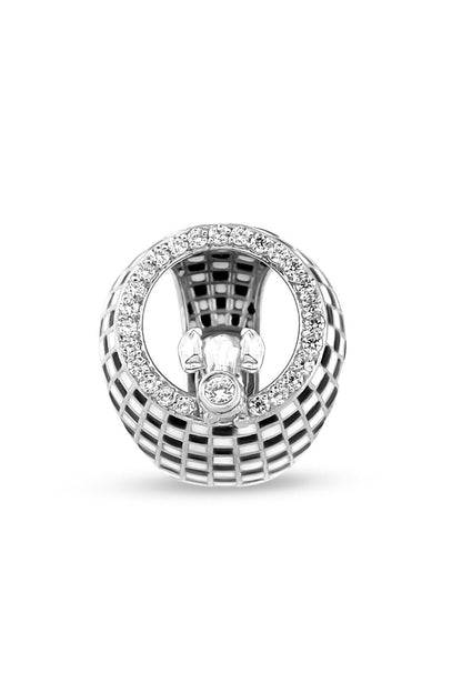 0.40ct zircon detail on the Elephante Ring
