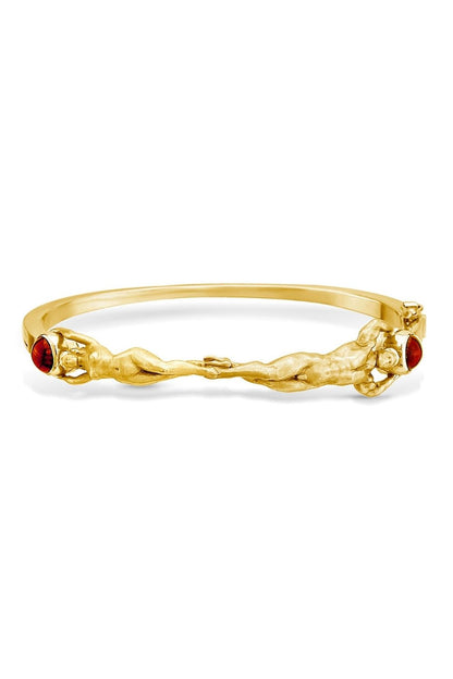 Close-up detail of the Like-Minded Bracelet handcrafted by Piayuli