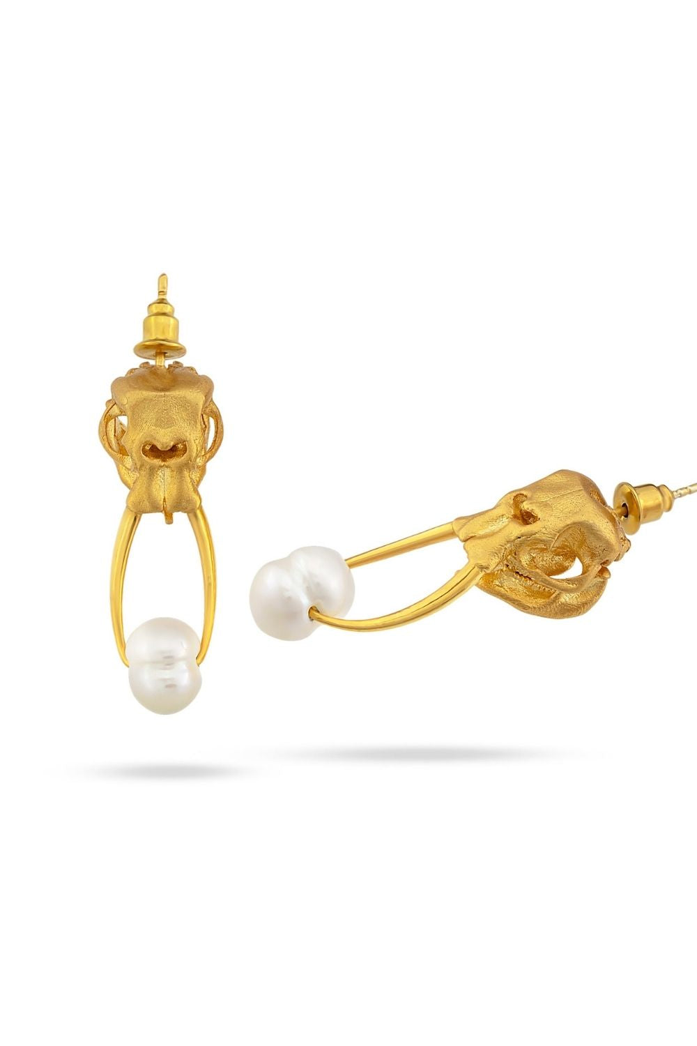 Natural sea pearl detail on the Lucky Pearl Earrings by Piayuli