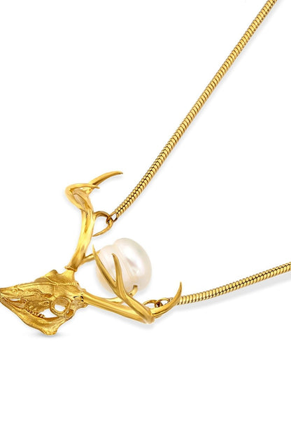 Close-up detail of the My Deer Pearl Necklace by Piayuli